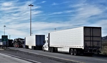 trucking-trucks-at-the-weigh-station-2023-11-27-05-26-27-utc